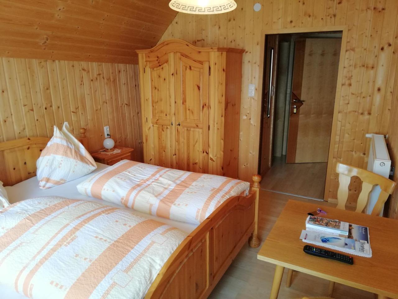 Raffelwirt Hotel Deutschgriffen ภายนอก รูปภาพ